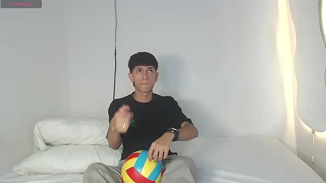 Snapshot of the_murderer chatting on 03.07.25 the murderer online show from 03.07.25