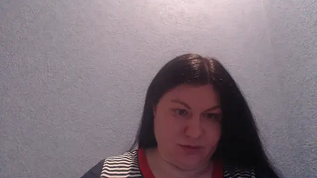 KiraSwee online show from 01.11.26