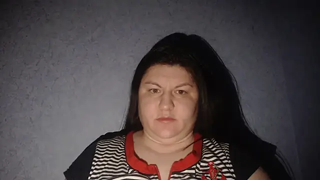 KiraSwee online show from 01.13.26