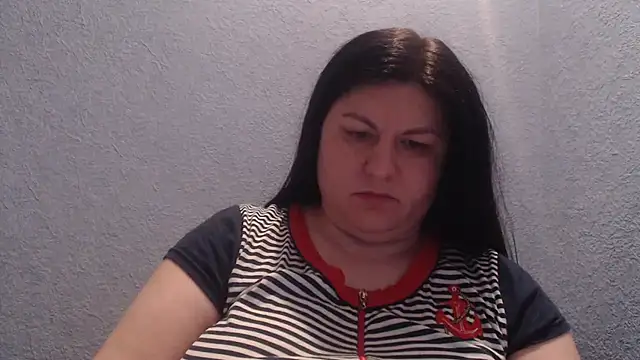 KiraSwee online show from 02.02.26