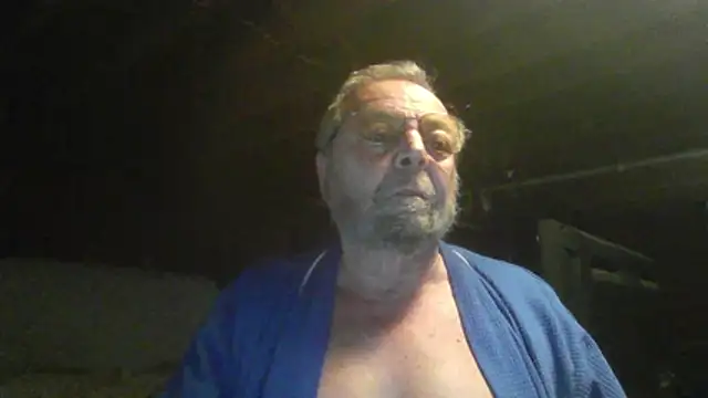 Snapshot of mercuryice chatting on 04.04.26 mercuryice online show from 04.04.26