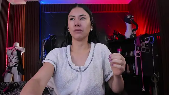 XiaQueen online show from 01.15.26