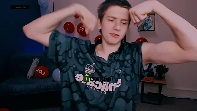 Snapshot of jimmie_hot chatting on 02.19.25 jimmie hot online show from 02.19.25