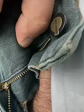 Snapshot of sark0606 chatting on 02.28.25 sark0606 online show from 02.28.25