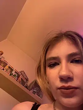 Snapshot of angeleyezlolita chatting on 02.11.25 angeleyezlolita online show from 02.11.25