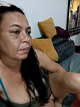 Snapshot of thefuckingowneroftits chatting on 11.10.25 thefuckingowneroftits online show from 11.10.25