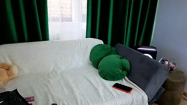 SweetAnia  online show from 04.21.26