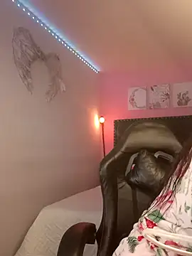 SallyWhitee online show from 03.12.26