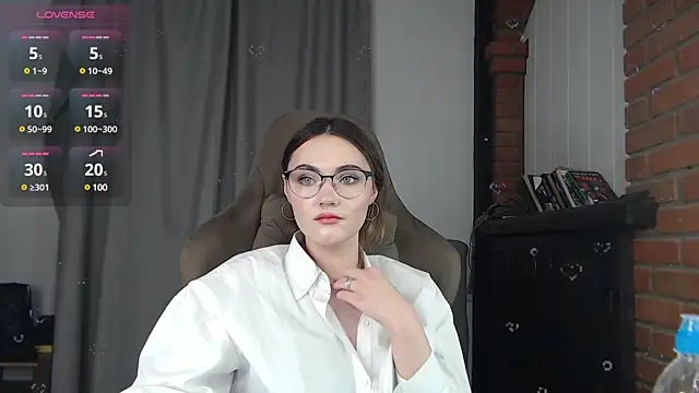 Kira Jin online show from 02.14.25