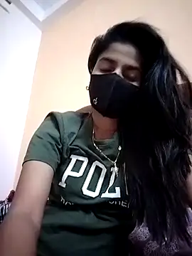 Snapshot of fuungirl38 chatting on 04.13.26 fuungirl38 online show from 04.13.26