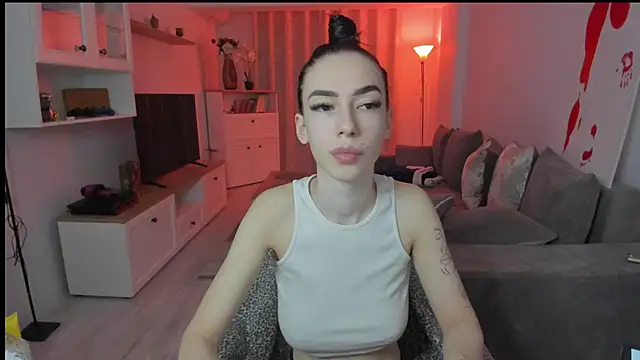 Snapshot of Celine_Roxelle chatting on 03.10.25 Celine Roxelle online show from 03.10.25