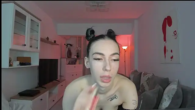 Snapshot of Celine_Roxelle chatting on 03.15.25 Celine Roxelle online show from 03.15.25