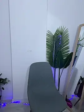 Snapshot of Celine_Roxelle chatting on 10.10.25 Celine Roxelle online show from 10.10.25