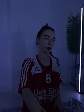 Snapshot of Celine_Roxelle chatting on 11.12.25 Celine Roxelle online show from 11.12.25