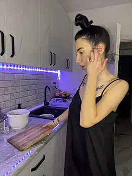 Snapshot of Celine_Roxelle chatting on 01.09.26 Celine Roxelle online show from 01.09.26