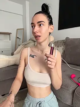 Celine Roxelle online show from 04.20.26