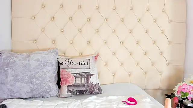 Snapshot of cattaleya_get chatting on 04.07.26 cattaleya get online show from 04.07.26