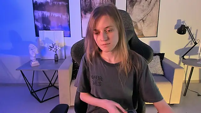 KiraMontoya online show from 02.27.25