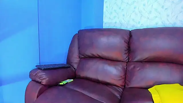 Snapshot of Gadiel_Sex chatting on 02.27.25 Gadiel Sex online show from 02.27.25