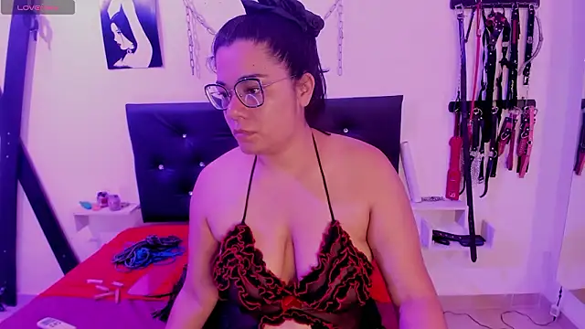 Julieta Carden  online show from 03.05.26