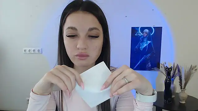 Snapshot of Eva_Eldis chatting on 03.09.25 Eva Eldis online show from 03.09.25