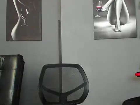 karlyjons12 online show from 02.10.26