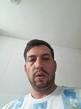 reyarturs13 online show from 02.14.25