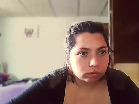 isabellapurple online show from 02.18.26