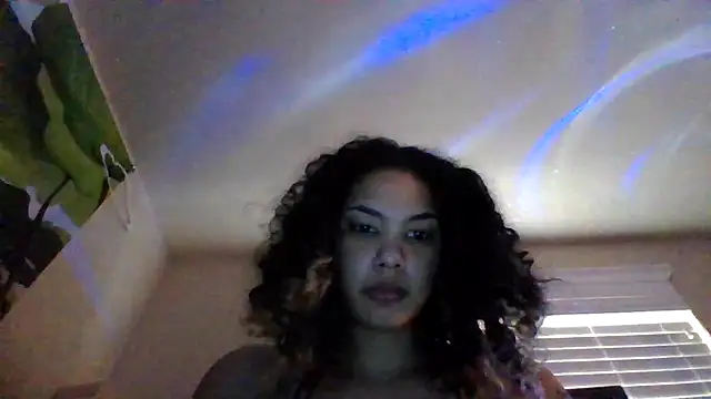 Snapshot of tastylolaaa chatting on 02.05.25 tastylolaaa online show from 02.05.25