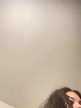 Snapshot of tastylolaaa chatting on 02.10.25 tastylolaaa online show from 02.10.25