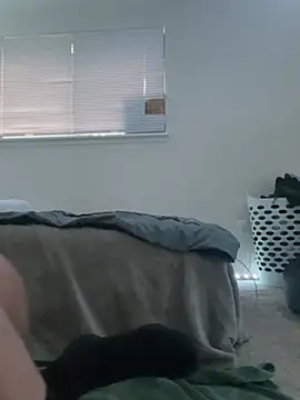 Snapshot of tastylolaaa chatting on 02.19.25 tastylolaaa online show from 02.19.25