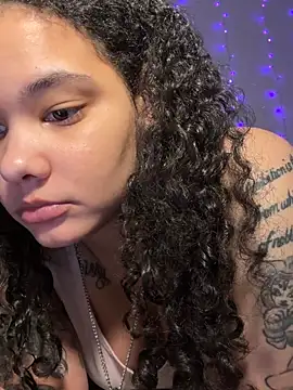 Snapshot of tastylolaaa chatting on 04.04.26 tastylolaaa online show from 04.04.26