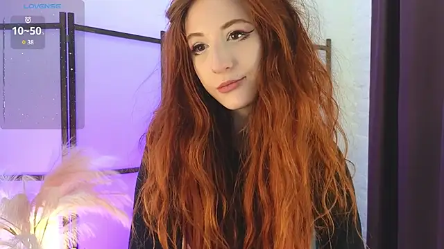 Snapshot of Katy_diamond_ chatting on 02.05.25 Katy diamond online show from 02.05.25