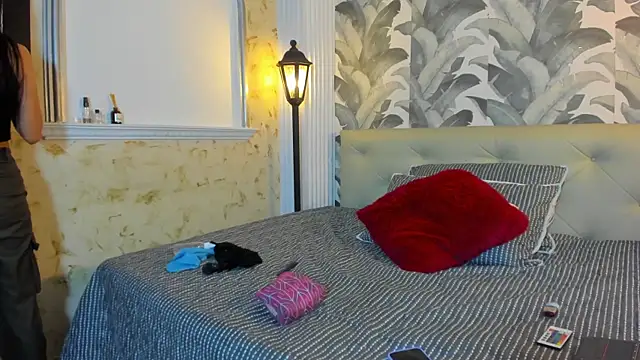 Sami Evanns online show from 03.04.25