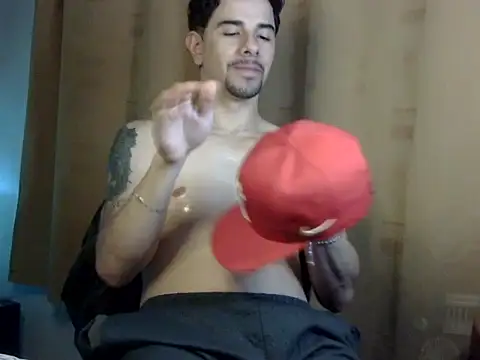 Snapshot of venusfranco_94 chatting on 10.22.25 venusfranco 94 online show from 10.22.25