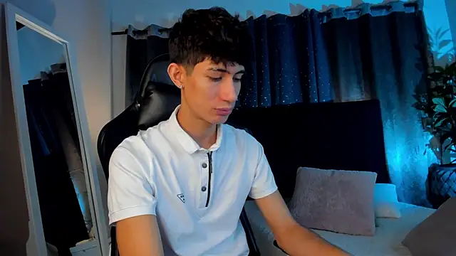 NovaaWheler online show from 04.08.26