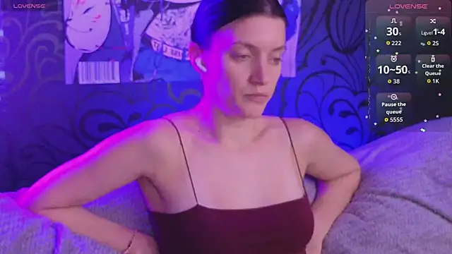 roxy riot  online show from 04.09.26