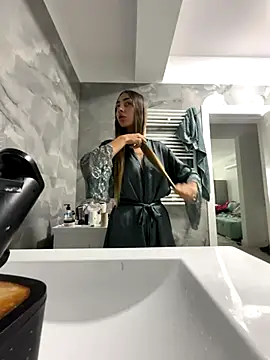 BonyBon29 online show from 10.21.25