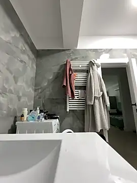 BonyBon29 online show from 11.17.25