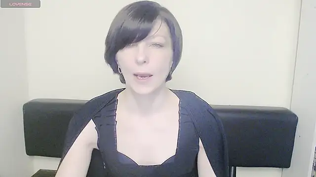 Snapshot of _AngeliaFlow_ chatting on 02.12.25 AngeliaFlow online show from 02.12.25