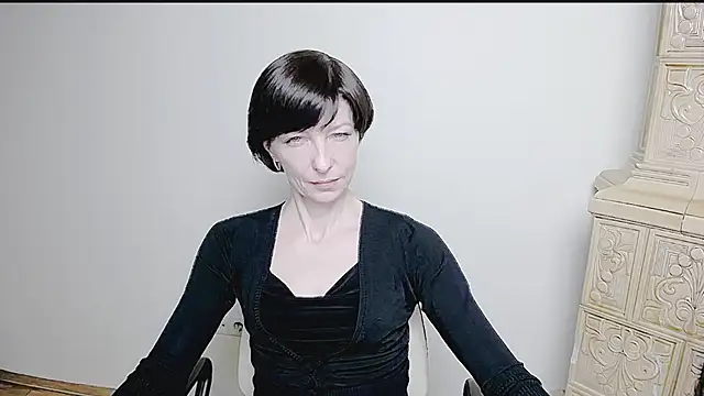 Snapshot of _AngeliaFlow_ chatting on 03.18.25 AngeliaFlow online show from 03.18.25