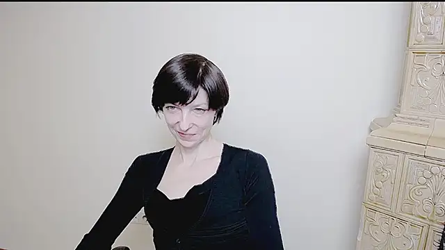 Snapshot of _AngeliaFlow_ chatting on 03.18.25 AngeliaFlow online show from 03.18.25