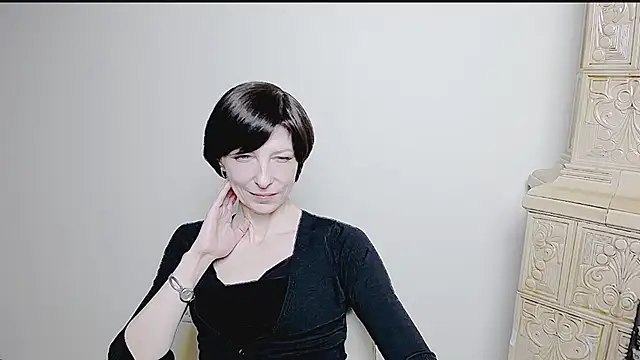 Snapshot of _AngeliaFlow_ chatting on 03.18.25 AngeliaFlow online show from 03.18.25
