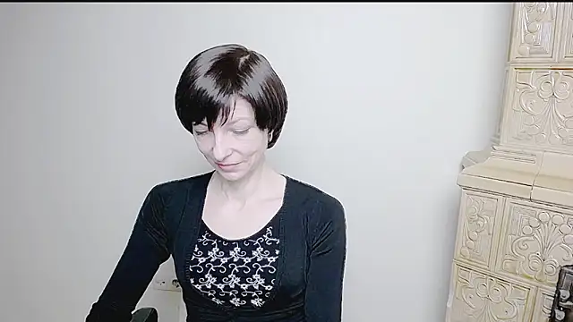Snapshot of _AngeliaFlow_ chatting on 03.19.25 AngeliaFlow online show from 03.19.25