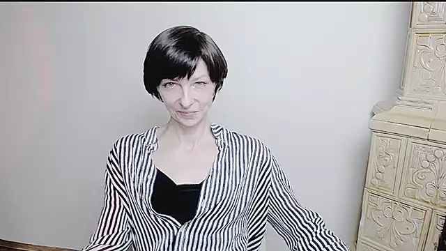 Snapshot of _AngeliaFlow_ chatting on 03.22.25 AngeliaFlow online show from 03.22.25