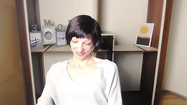 Snapshot of _AngeliaFlow_ chatting on 09.12.25 AngeliaFlow online show from 09.12.25