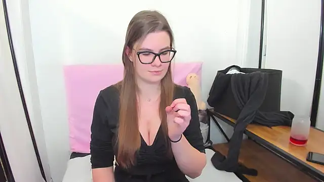 CarolineFlirt online show from 02.19.26