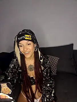 nickelfie online show from 03.06.25