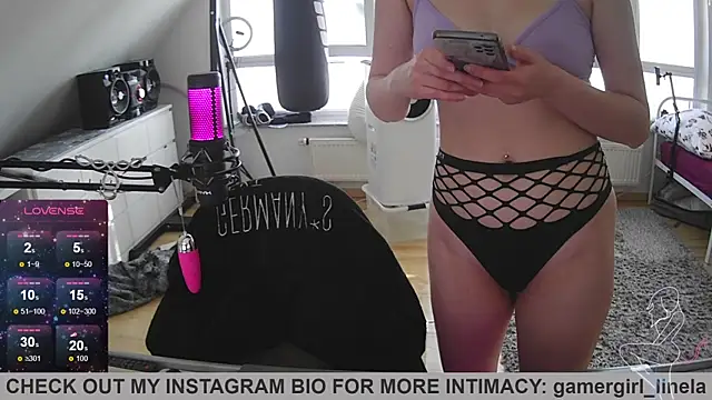 Gamergirl-Linela online show from 09.12.25