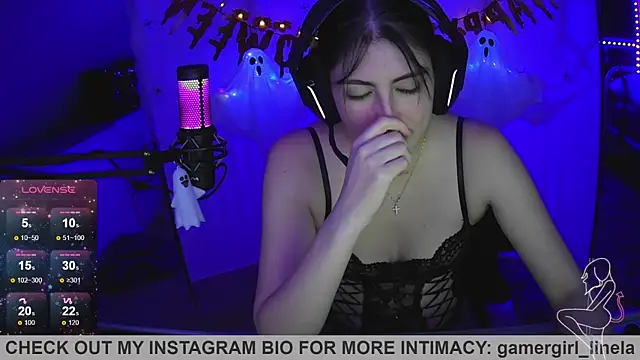 Gamergirl-Linela online show from 10.23.25